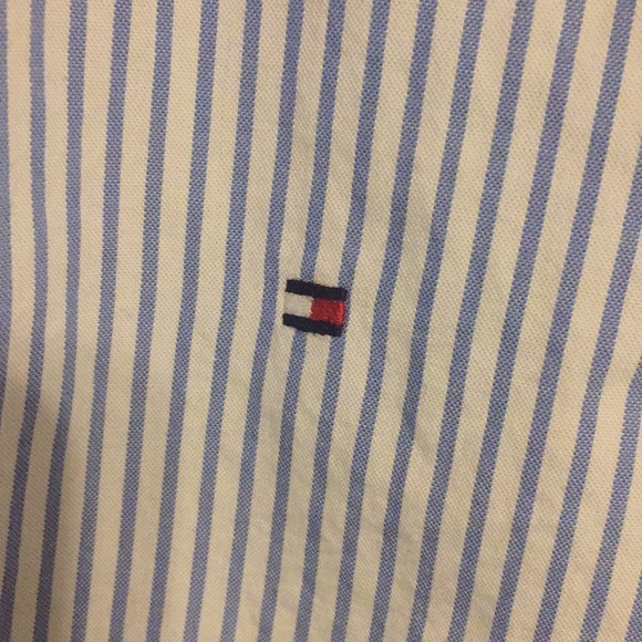Tommy Hilfiger Button Down - Picture 2 of 2